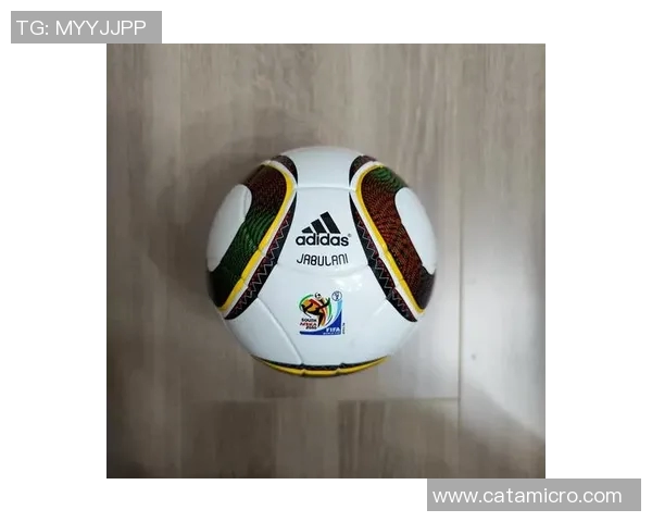 蓝锁的足球明星背后的故事与荣耀探秘