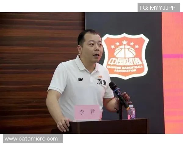 李强篮球生涯回顾与展望：从球场到人生的精彩对话