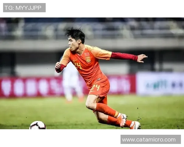 杭州篮球队荣登状态排行榜第十名展现强劲实力与团队合作精神 杭州篮球队荣登状态排行榜第十名展现强劲实力与团队合作精神