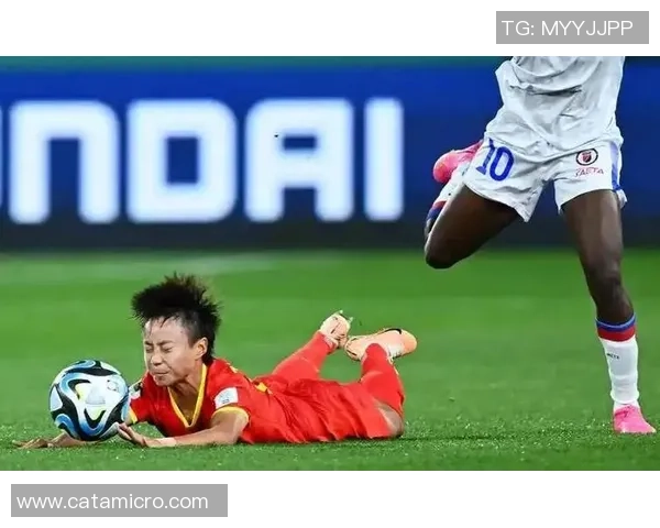 张琳艳足球之夜精彩回顾与幕后故事分享，见证女足新星的成长与奋斗历程