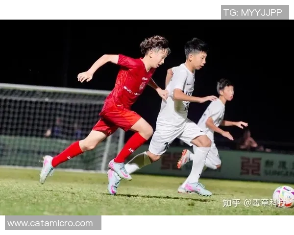 探索CSD足球的魅力与发展潜力助力青少年成长与团队精神培养